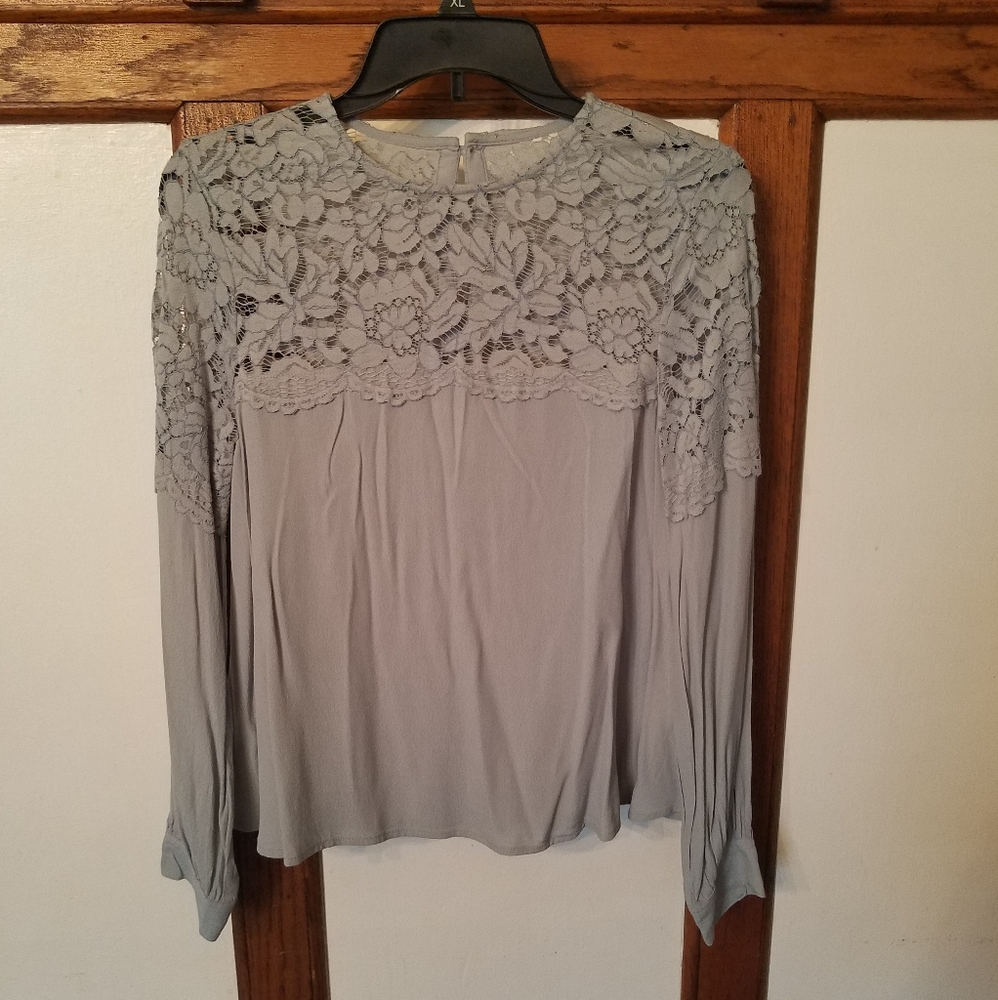 H&M lace top
